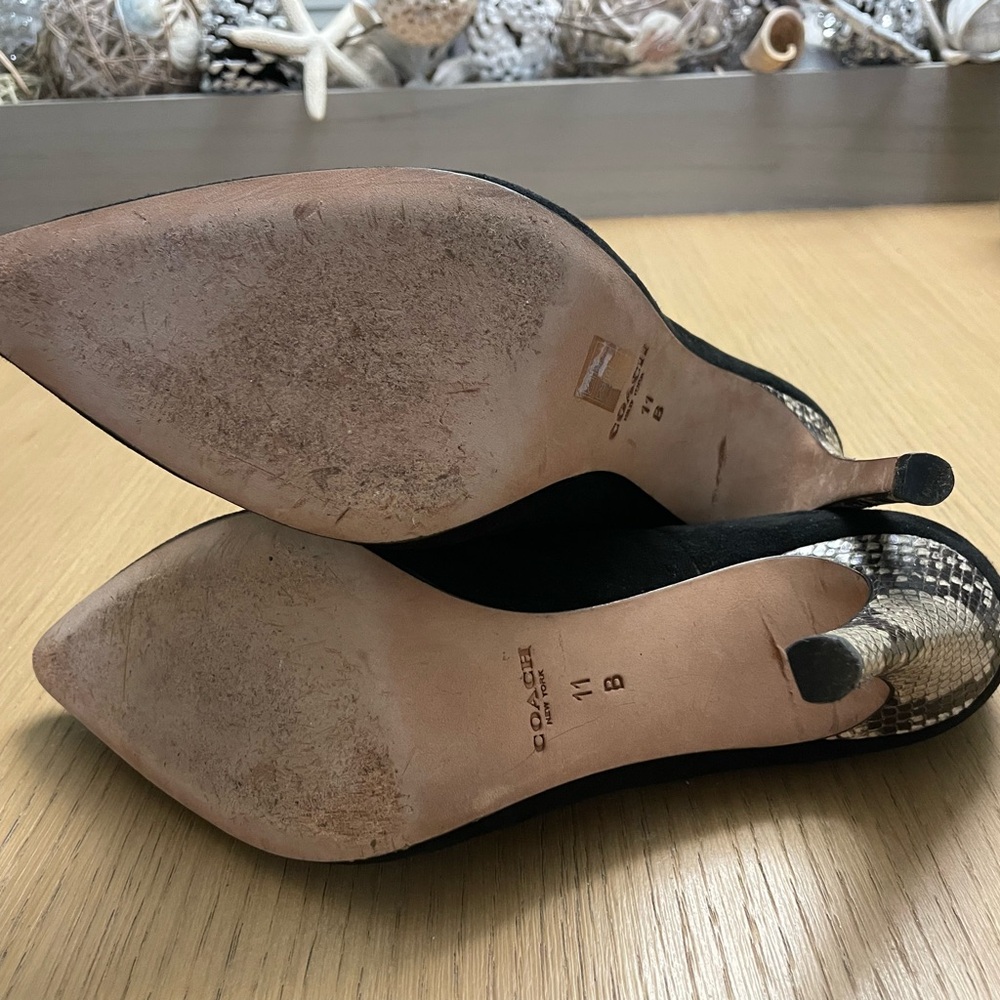 COACH FULTON Black Suede Snakeskin T-Strap Stiletto Pumps Size 11 B - Picture 11 of 12